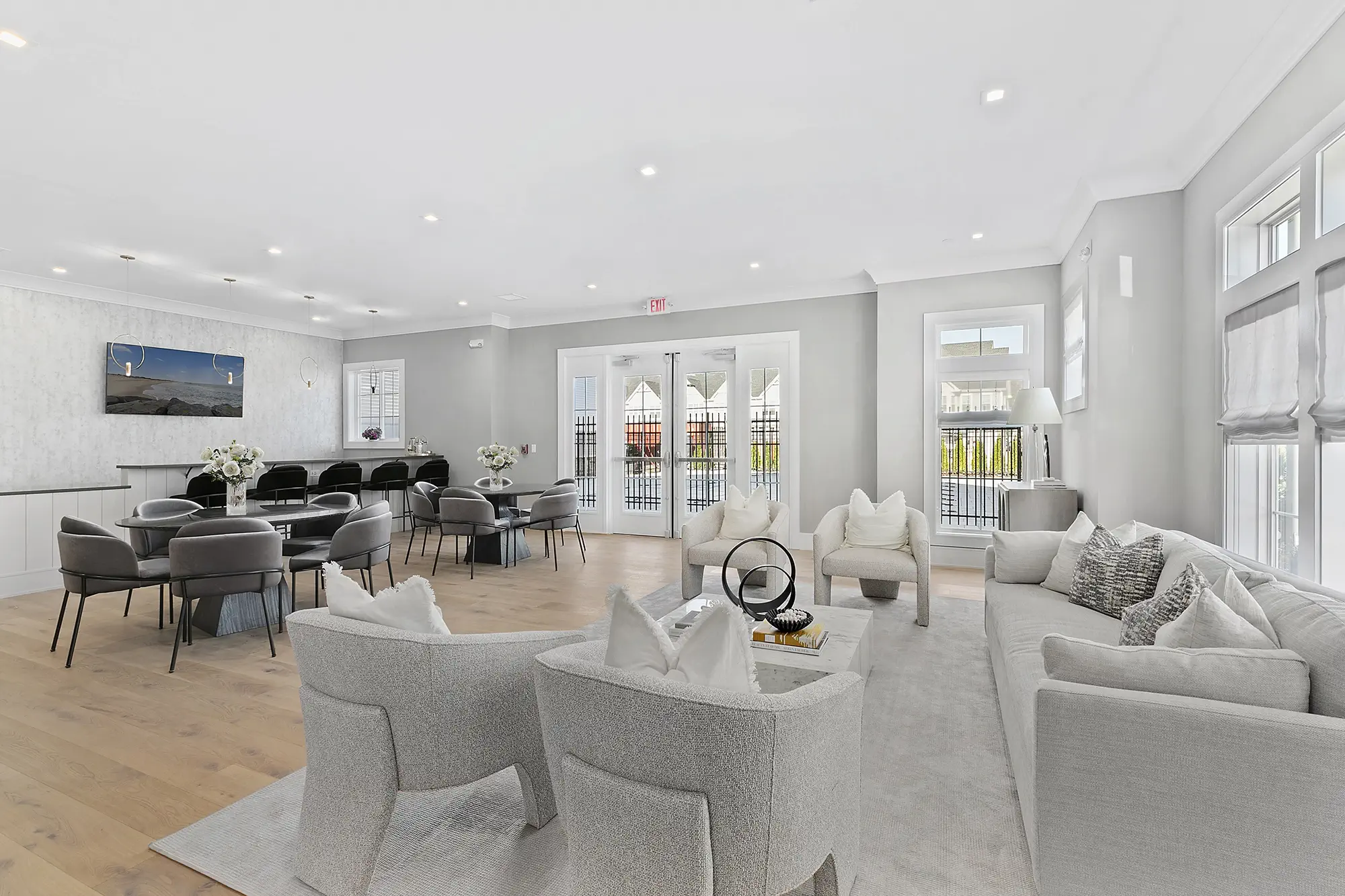 123_Merrick_Avenue_The_Clubhouse_Downstairs_lounge_3