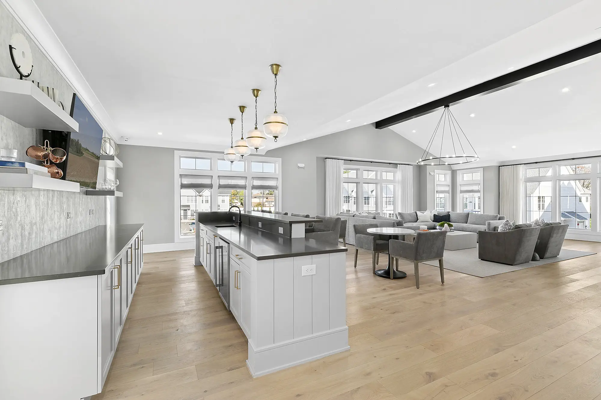 123_Merrick_Avenue_The_Clubhouse_Upstair_lounge_13