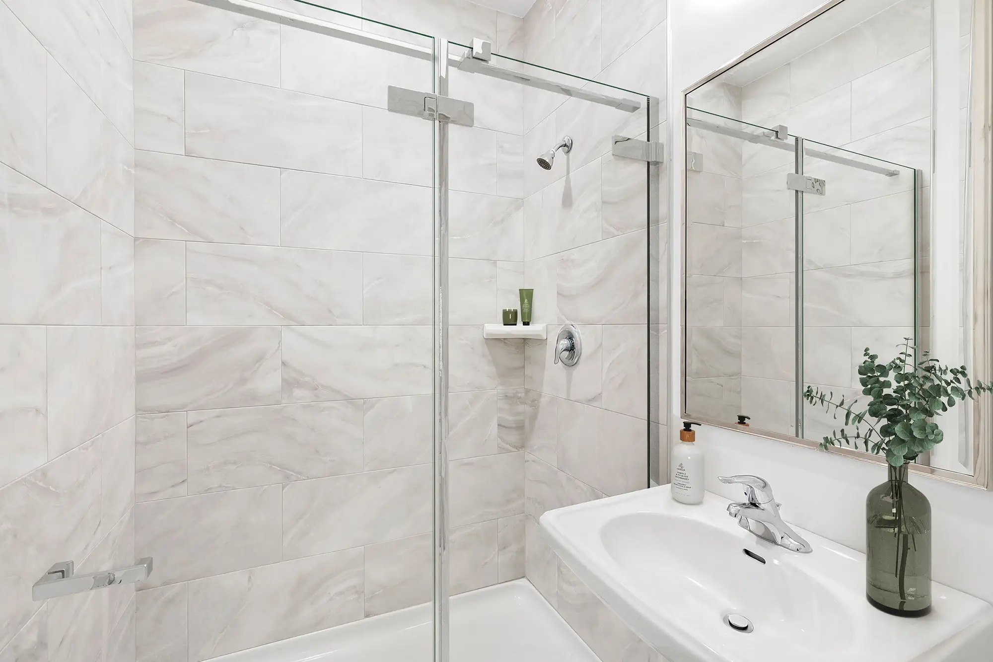 BWH_123_Churchill-2-Bed_-Basement_-Bath-studio-oda